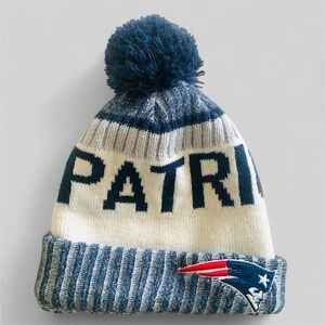 New England Patriots NFL Pom Pom Beanie Skull Cap Hat Embroidered NE Adults